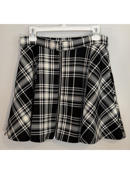 Hot Topic Dresses & Skirts - Hot Topic Black White Plaid O-ring Skater Mini Skirt Zip Front Goth Emo Mall Med